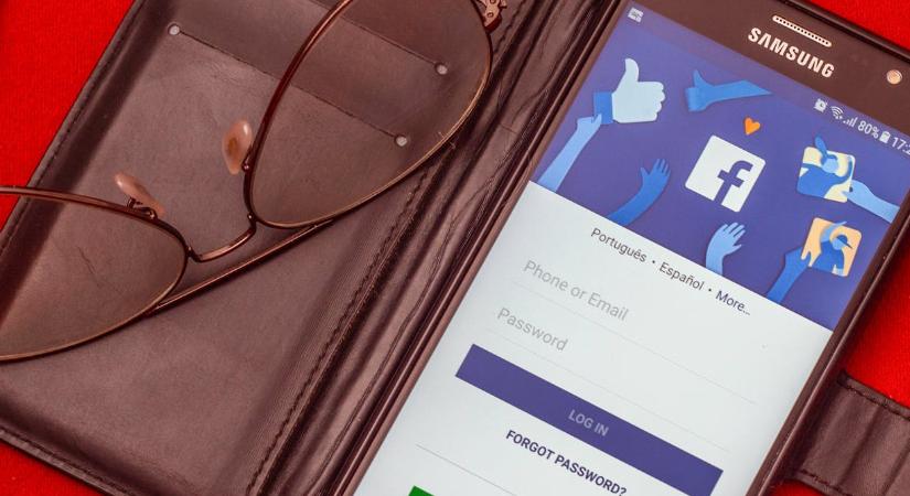 Ez történik a Facebook profillal, ha a tulajdonosa meghal