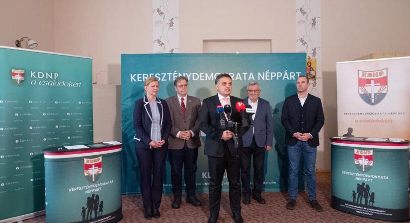 „Nem az lesz a kérdés, hogy lesz-e egyházi iskola, hanem hogy lesz-e iskola” – aláírásgyűjtést indít a KDNP az egyházi intézmények védelmében