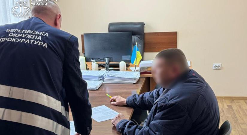 Egy nagyszőlősi képviselő engedély nélkül foglalt el földet és épített irodákat