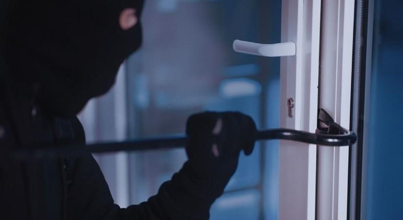 Betört az üzletbe, de amit bent csinált, azon mindenki ledöbbent – videóval