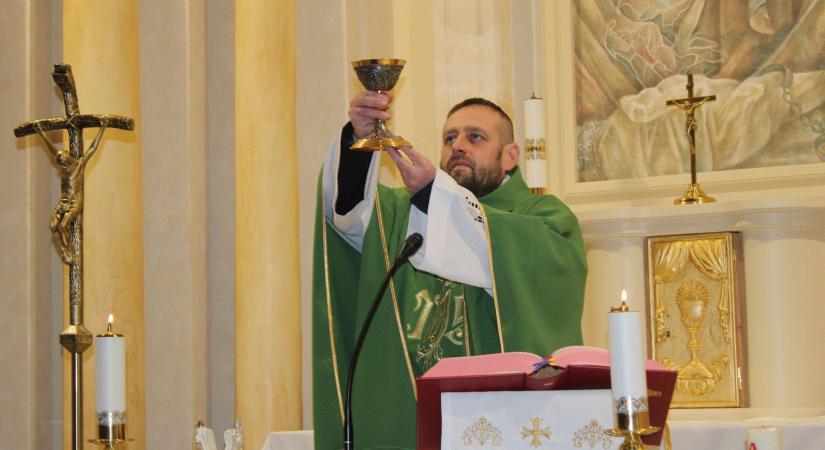 „Égő gyertyafényként kell jelen lennünk!”