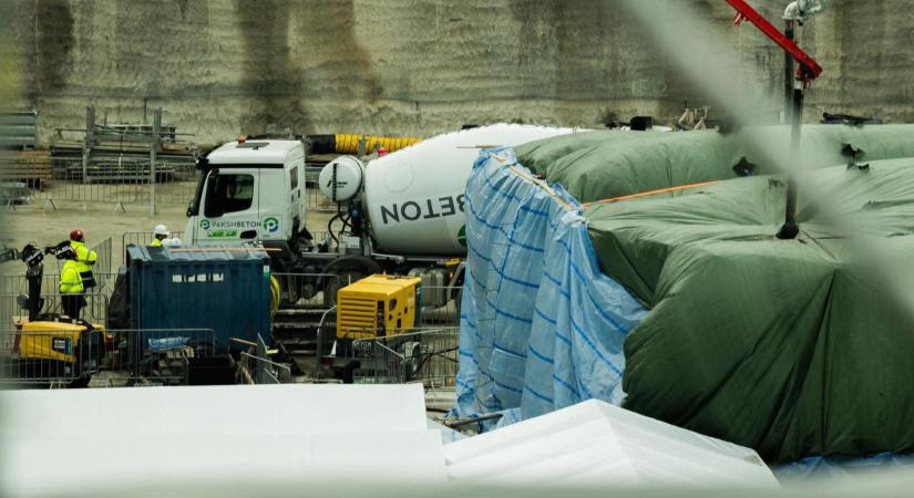 A betonöntéssel elindult Paks II építése