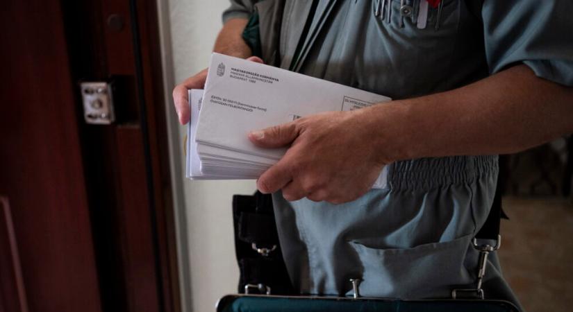 Péntektől kézbesítik a februári dupla és a 14. havi nyugdíj első negyedét
