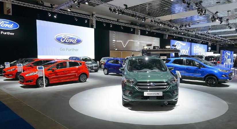 Rögtön meg kell nézni a modellt, ilyen tűzveszélyes autókat hív vissza a Ford