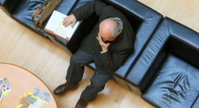 Húzós február: leállások lesznek ennél a nagybanknál