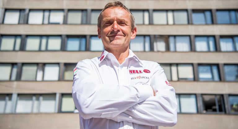 Kanada tavalyi átszelése után újból kockára teszi életét a komáromi vasember