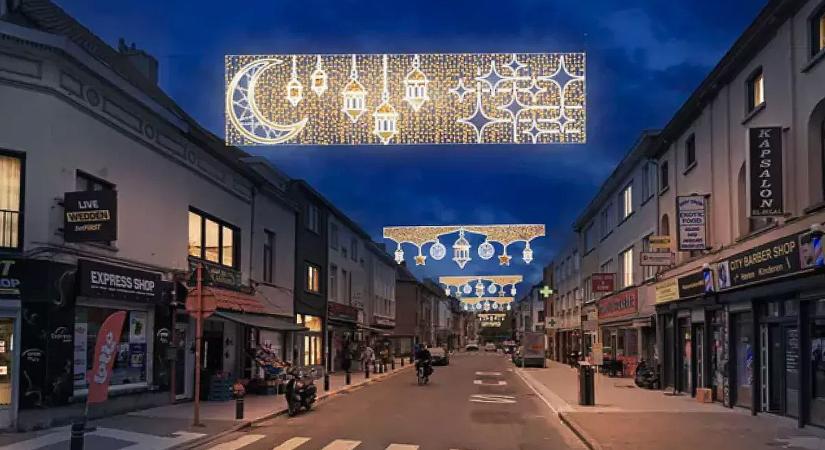 Díszkivilágítással köszönti a ramadánt ünneplőket a belgiumi Gent