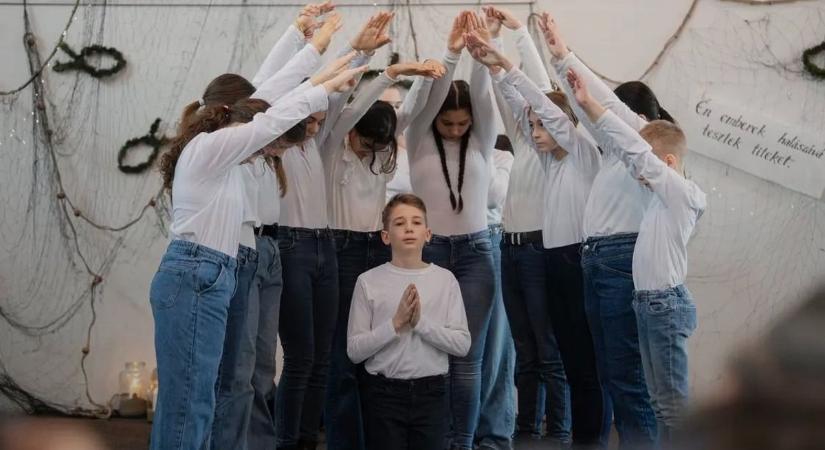 Szent Balázs öröksége: névadójukról emlékeztek meg a bajai iskolában – fotók