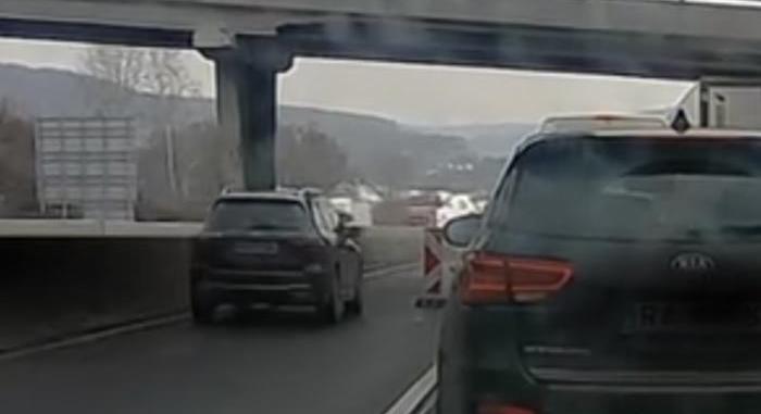 Házhoz ment a pofonért két tolakodó sofőr az M1-esen