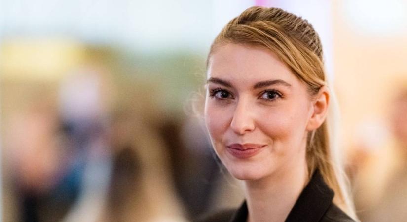 Puskás-Dallos Bogi frizurát váltott: nagyon jól áll neki a bob stílus