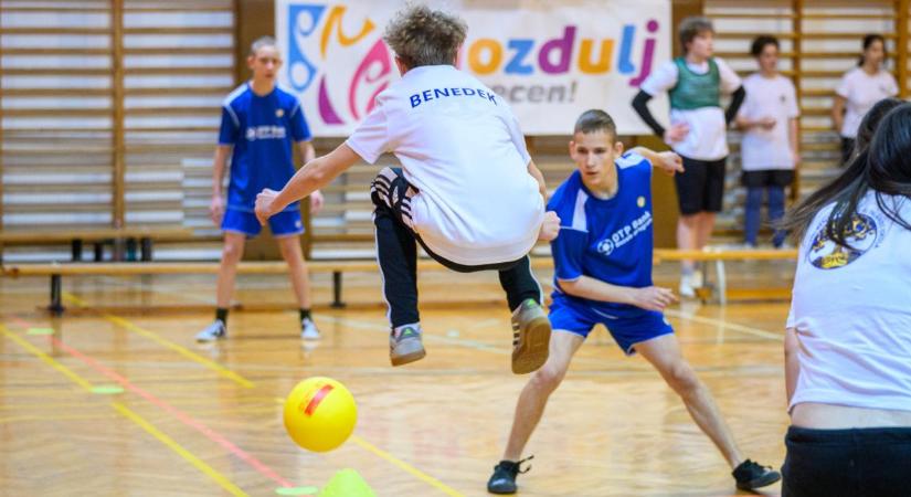 Hetedikes és nyolcadikos diákok versenyeztek az Amatőr Kiütőbajnokság előselejtezőjén – képekkel
