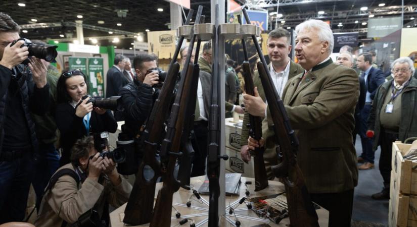 Megnyílt a 32. FeHoVa Fegyver, horgászat, vadászat nemzetközi kiállítás