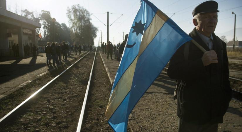 Egyik párt sem támogatta a DK javaslatát, hogy vegyék el a határon túliak szavazati jogát