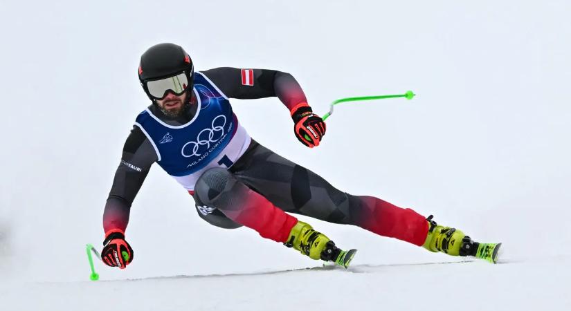 Óriási esés a téli olimpián, ömlött a vér a versenyző szájából – videó