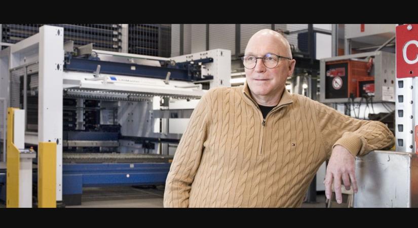 Smart Factory kicsiben: Hogyan növeli a termelékenységet egy harmadik palettaállomás