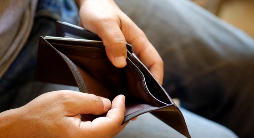 Megjöttek az EU-s minimálbér adatok, ezt nem teszi ki az ablakba az Orbán-kormány