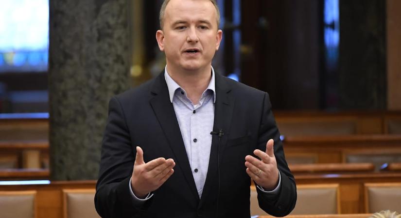 A DK összehívott volna egy parlamenti ülést a határon túliak szavazati jogáról, de egyik párt sem támogatta az ötletet