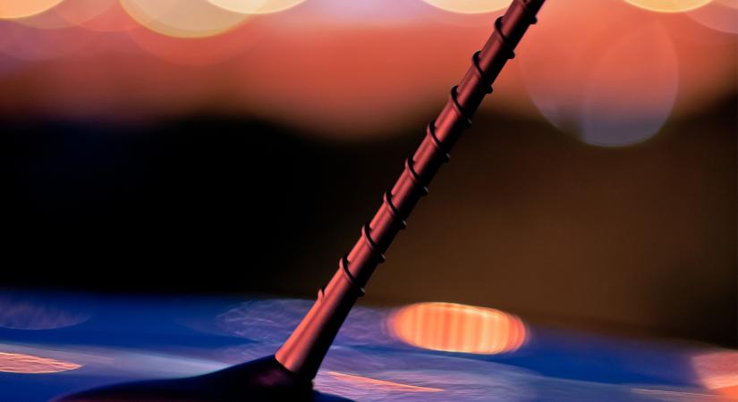 Miért változott meg az autók antennája?