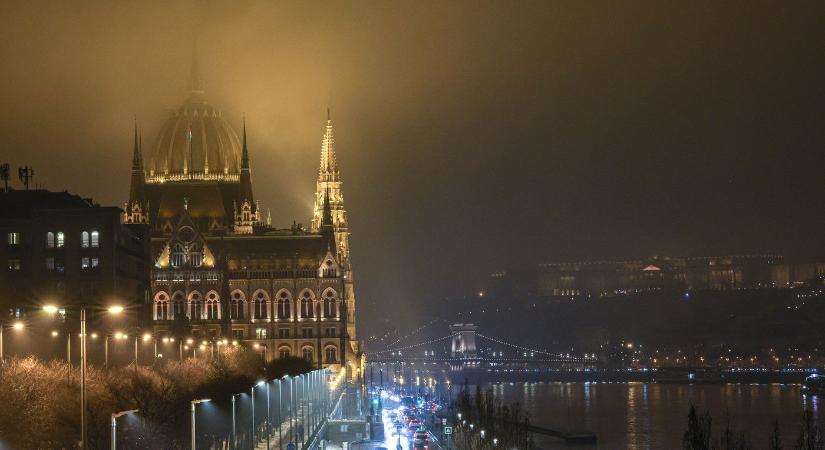 4 vármegyére is kiadták a riasztást, péntektől hatalmas fordulat az időjárásban - Időjárás-előrejelzés