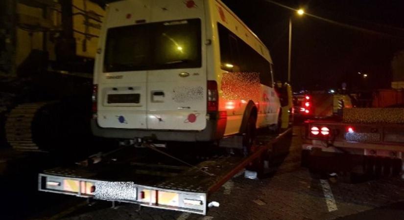 Közel 800 ezer forintba került egy hiba: így bukott le a sofőr az autópályán