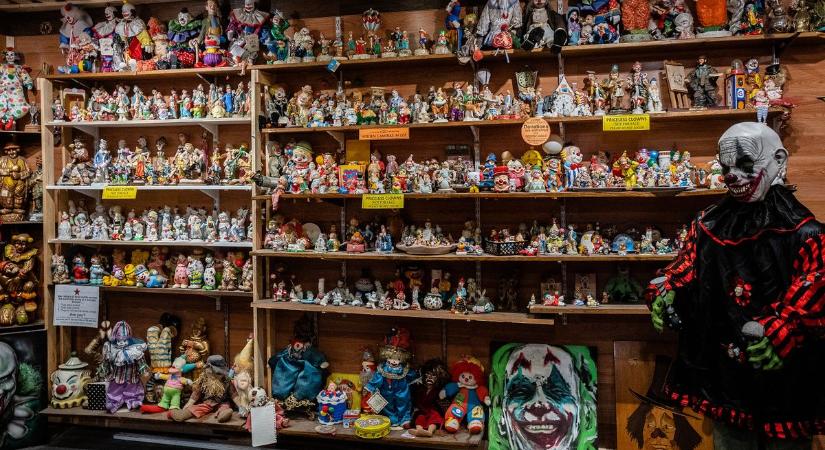 Képeken a világ legijesztőbb motelje, amely a vendégek több mint 50 százalékánál fóbiát vált ki