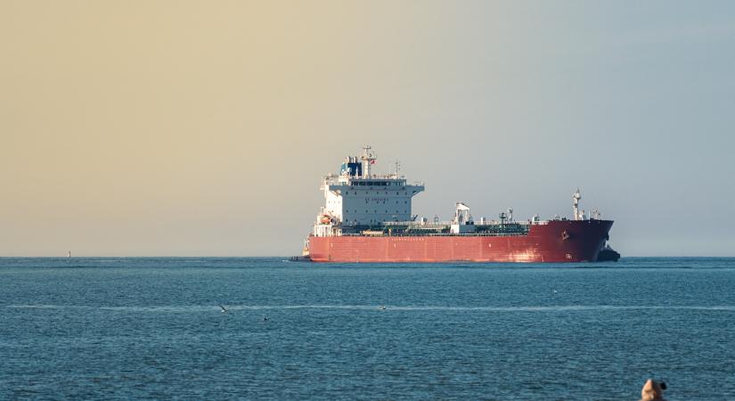 Irán lefoglalt két tartályhajót a Perzsa-öbölben