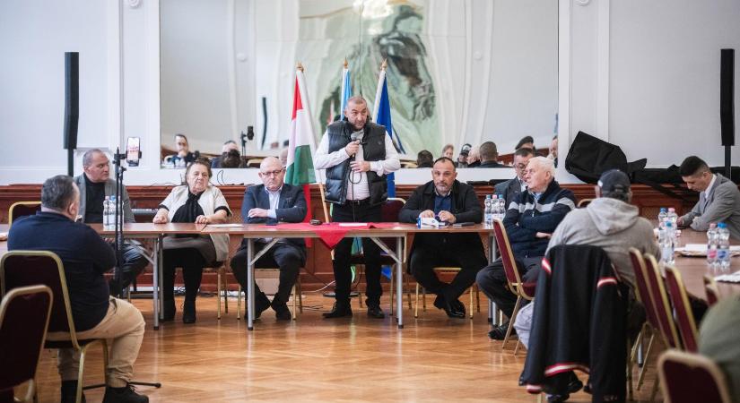 „Lázár János ominózus kijelentése még a romák elleni sorozatgyilkosságnál is jobban elérte a cigány közösség ingerküszöbét”