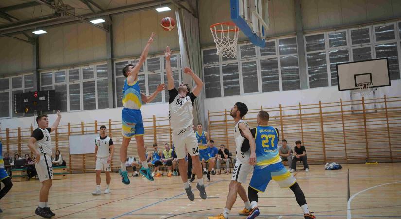 Kosárlabda: a közvetlen rivális pécsi csapat érkezik a Hódtóiba