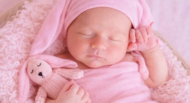 Tudtad? Ezek most a legszebb magyar lánynevek - Top 50 kislány utónév 2025-ös trendekkel