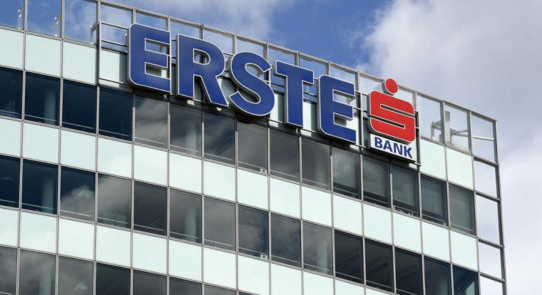 Két leállás is jön februárban az Erste Banknál