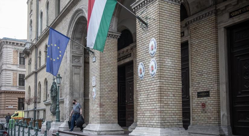 Fleck Zoltán: Joggal tarthat megtorlástól az a bíró, aki ellent mer mondani