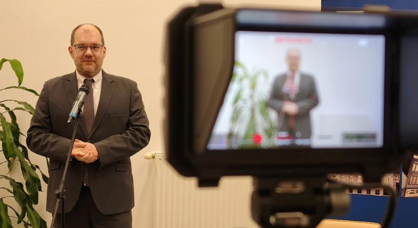 Radikalizmussal a normálisabb világért – Polyák Gábor a Magyar Sajtó 2025 című könyv bemutatóján