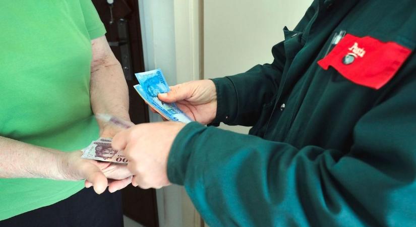 Nyugdíj: érkezik a 13., 14. havi extra pénz!