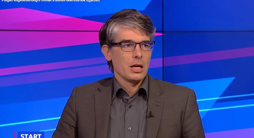 Orosz Örs bepereli a rendőrséget a tüntetésen történtek miatt. Fiala-Bútora képviselő őt a bíróságon