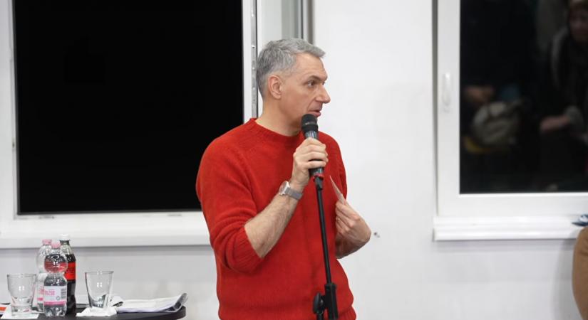 Lázár szerint a Fidesznek köze nincs a kampányhangulathoz, ők csak védekeznek