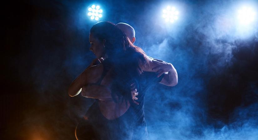 A budapesti éjszaka legdurvább terápiája, miért sírják el magukat a nők egyetlen tánc után, és mit rontanak el a férfiak a hálószobán kívül?