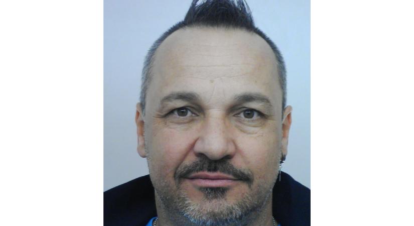 Elfogatóparancsot adtak ki VV Frenki ellen