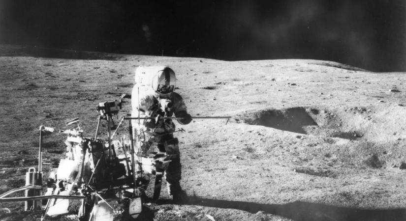 Golflabda a Holdon – a pillanat, amikor a sport és az űrtörténelem találkozott