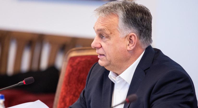 Orbán Viktor, a rendeletbe öltözött meztelen király