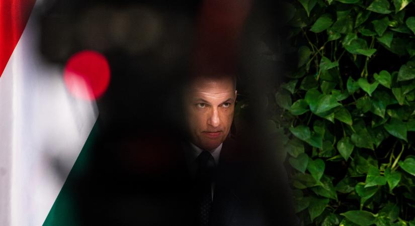 Ki nem kényszerített hibák, folyamatos kármentő üzemmód a Fideszben