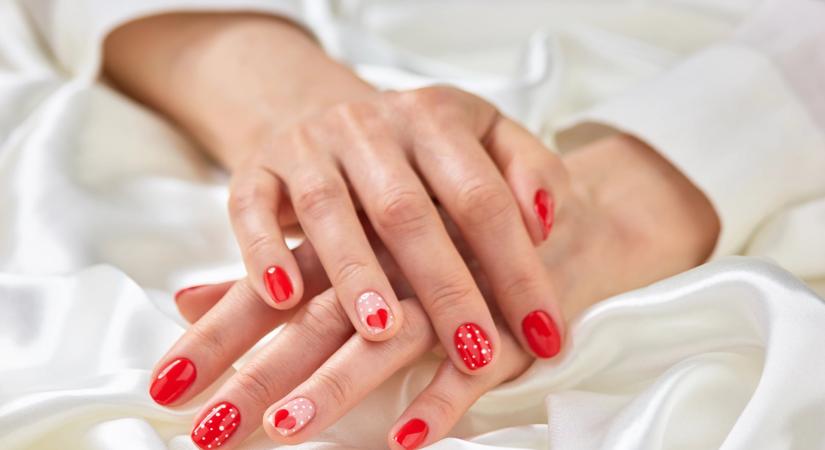 A legkreatívabb Valentin-napi manikűr ötletek, amik megdobogtatják a szívünket