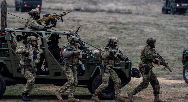 A NATO tehetetlenül nézné végig az orosz inváziót, napok alatt omlana össze a védelme