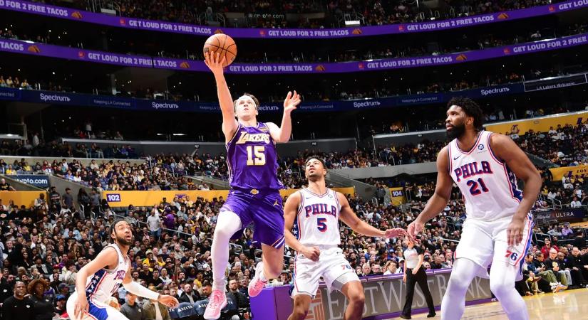 NBA: Wembanyama parádézott Dallasban, Reaves 35 ponttal vezette győzelemre a Lakerst