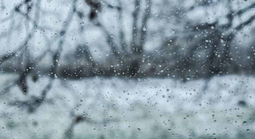 Enyhe, de borongós idővel búcsúzik a hét