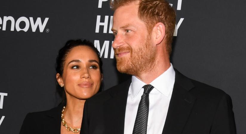 Édes ajándékkal lepte meg Harryt Meghan: a reakciója szívmelengető