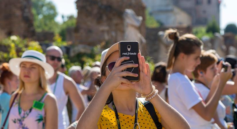 Gyenge évet zárt az idegenforgalom, a turisták és a vendégéjszakák száma is csökkent