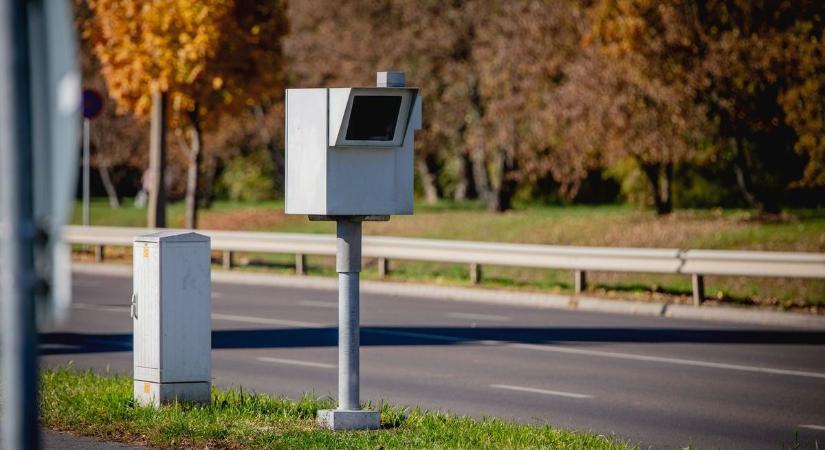 Lefotózott a traffipax? Ezzel a módszerrel könnyen megnézheted, van-e okod pánikra
