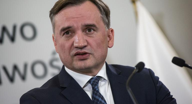 Elrendelték a Magyarországon politikai menedékjogot kapott lengyel politikus letartóztatását