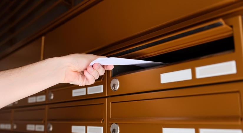 Pénteken kezdik el kézbesíteni a névre szóló értesítőket a parlamenti választásra