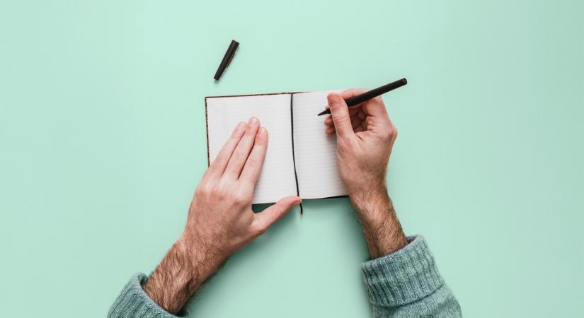 Kezdje a napot tisztán: a reggeli naplózás ereje